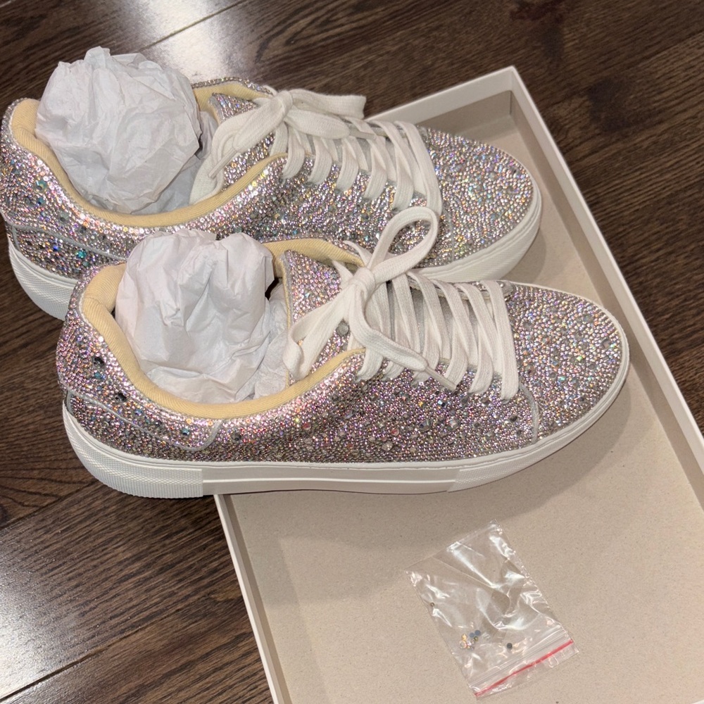 NWT Betsey Johnson Sidny Rhinestones Sneaker - Picture 4 of 8